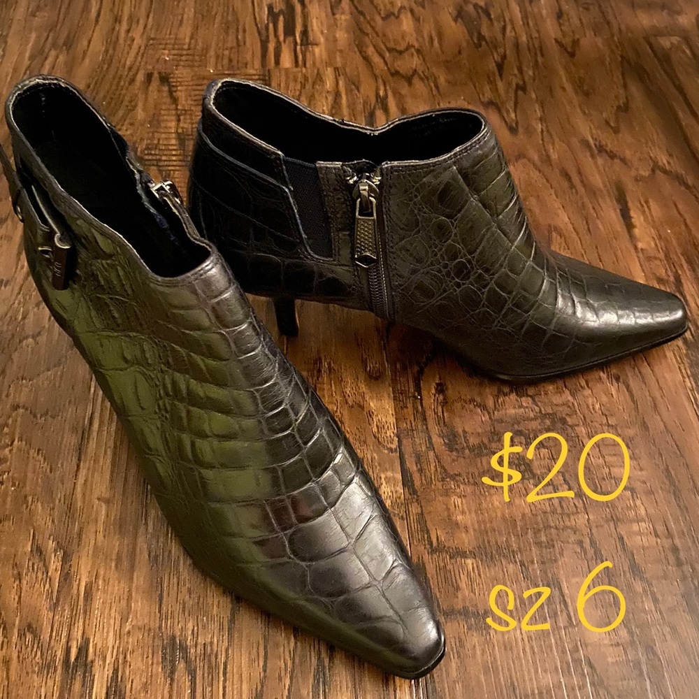Ankle boots